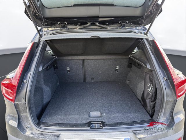 VOLVO XC40 usata 8