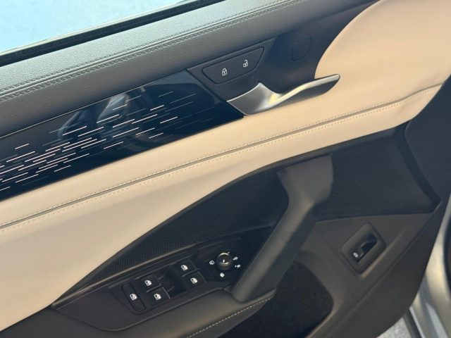 VOLKSWAGEN Tiguan usata, con Sensore di pioggia