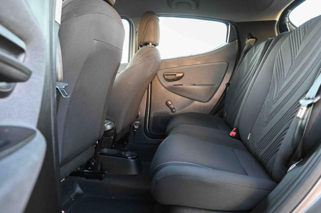LANCIA Ypsilon usata, con USB