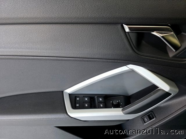 AUDI Q3 usata, con Volante multifunzione