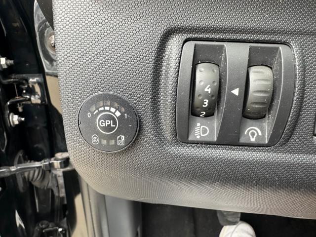 RENAULT Clio usata, con Isofix