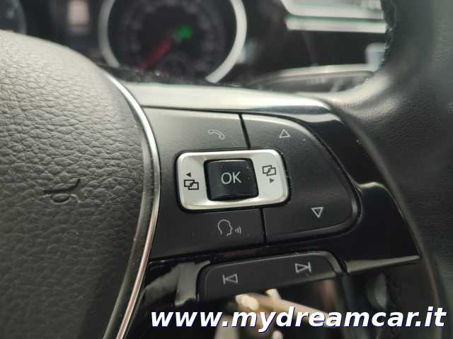 VOLKSWAGEN Touran usata 19