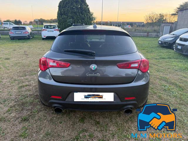 ALFA ROMEO Giulietta usata, con Autoradio