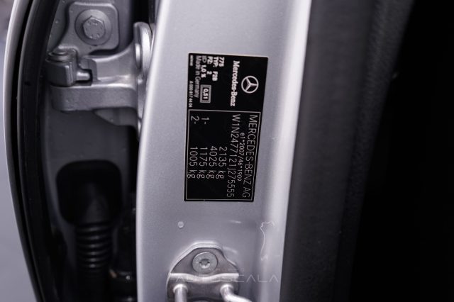 MERCEDES-BENZ GLA 200 usata 43