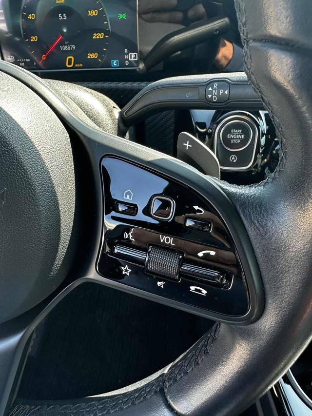 MERCEDES-BENZ A 200 usata, con Touch screen
