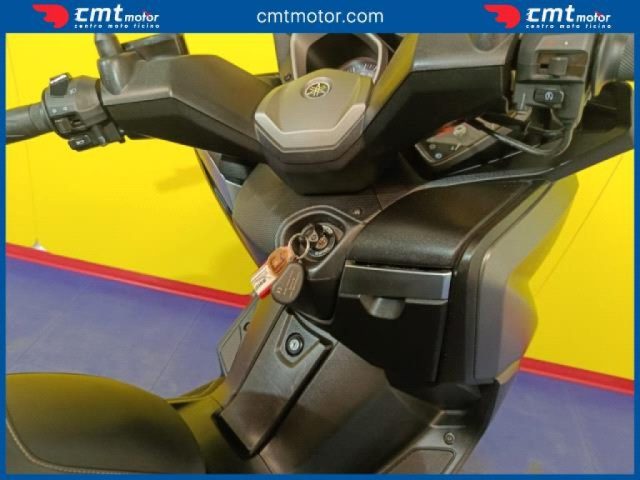 YAMAHA X-Max 400 usata 12