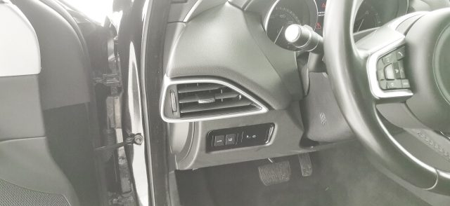 JAGUAR XE usata 63