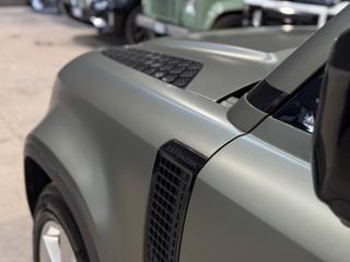 LAND ROVER Defender usata, con Controllo vocale