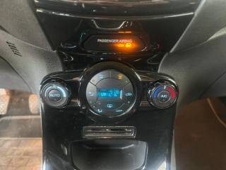 FORD Fiesta usata, con Servosterzo