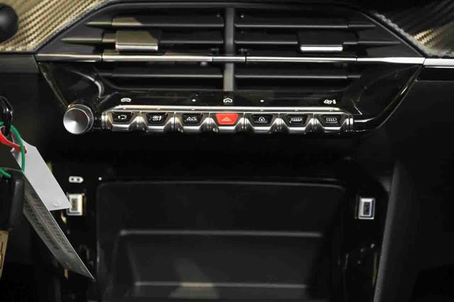 PEUGEOT 208 usata, con USB