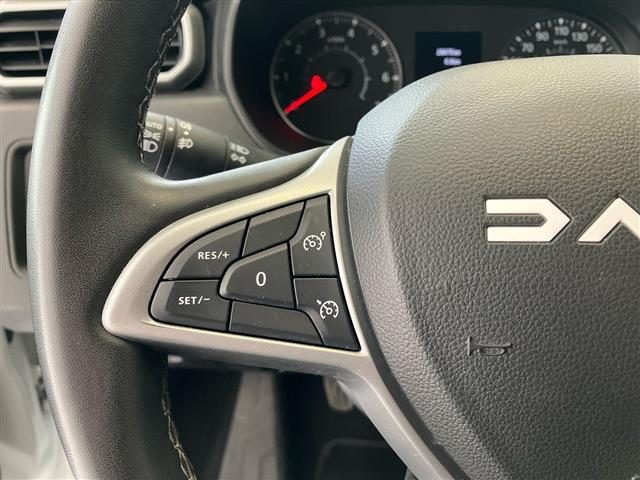 DACIA Duster usata 17