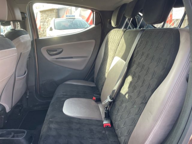 LANCIA Ypsilon usata 12