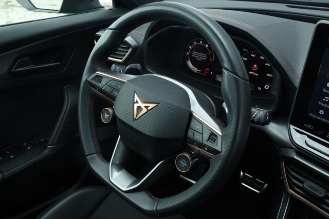 CUPRA Formentor usata, con Sensori di parcheggio posteriori