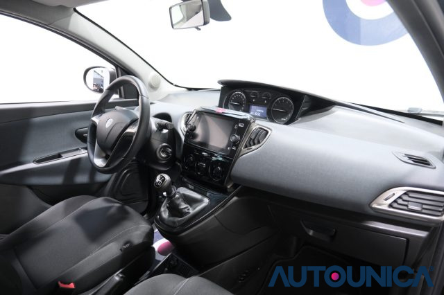 LANCIA Ypsilon usata 44