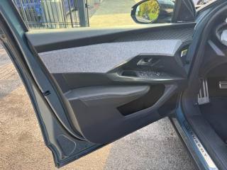 PEUGEOT 3008 usata, con Sedili sportivi