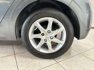 PEUGEOT 208 usata, con Airbag