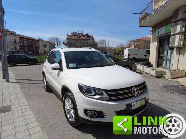 VOLKSWAGEN Tiguan usata, con Airbag laterali