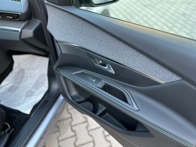 PEUGEOT 3008 usata, con Fari LED