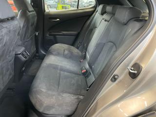 LEXUS UX 250h usata, con ESP