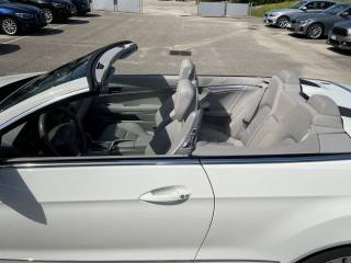 MERCEDES-BENZ E 220 usata, con Regolazione elettrica sedili