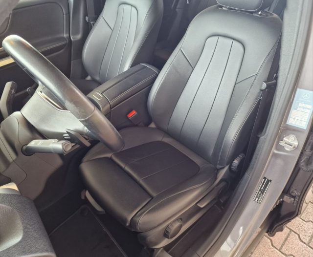 MERCEDES-BENZ GLB 200 usata, con Cronologia tagliandi