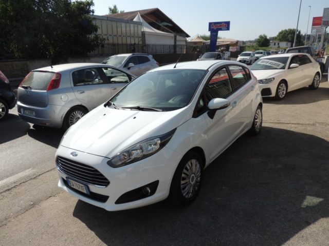 FORD Fiesta usata, con Airbag laterali