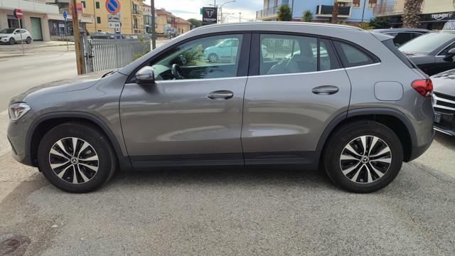 MERCEDES-BENZ GLA 180 usata, con Airbag