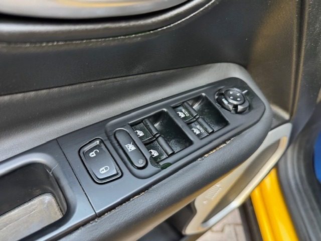 JEEP Renegade usata, con USB