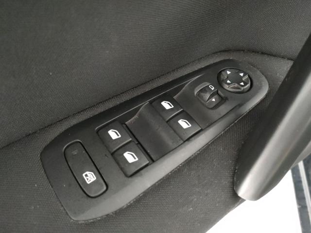 PEUGEOT 308 usata, con Servosterzo