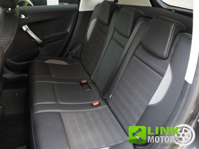 PEUGEOT 2008 usata, con Autoradio