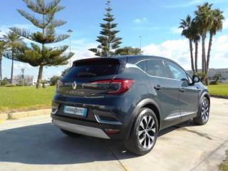 RENAULT Captur usata, con Autoradio