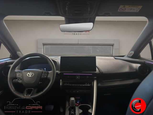 TOYOTA C-HR usata, con Controllo automatico clima