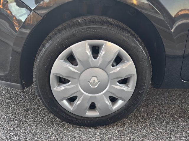 RENAULT Clio usata, con Boardcomputer