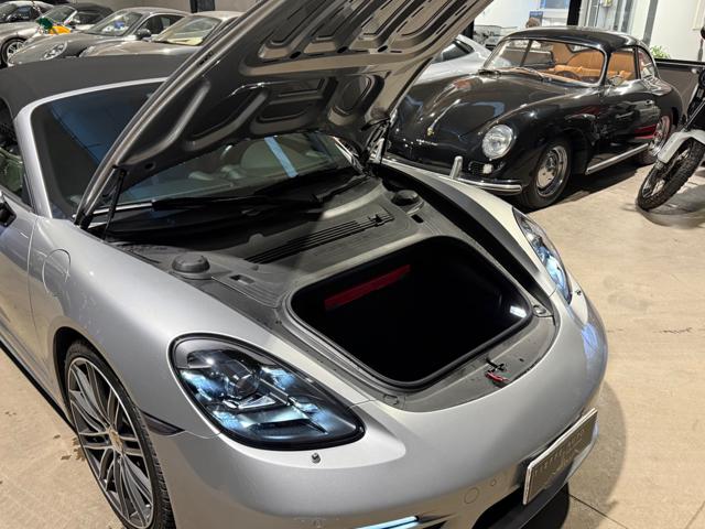 PORSCHE 718 Spyder usata, con Controllo vocale