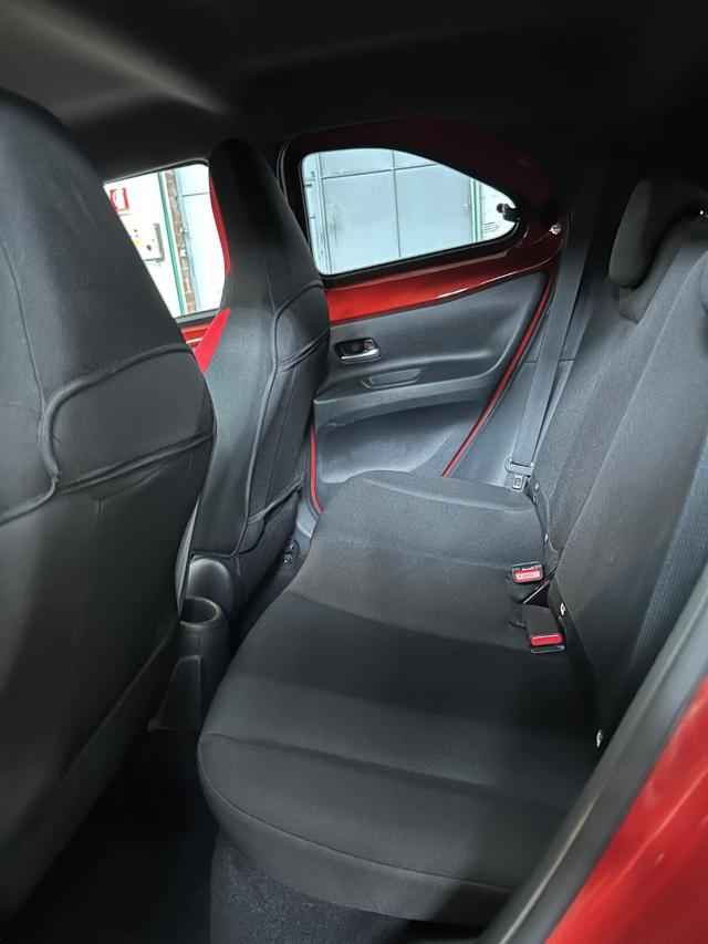 TOYOTA Aygo X usata, con USB