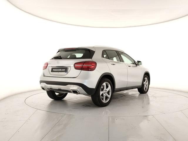 MERCEDES-BENZ GLA 180 usata, con Autoradio