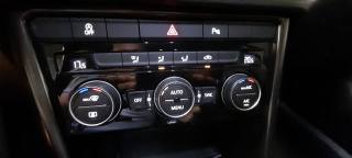 VOLKSWAGEN T-Roc usata, con Specchietti laterali elettrici