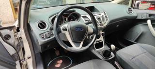 FORD Fiesta usata, con Autoradio