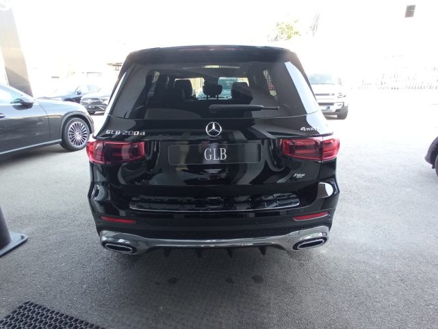 MERCEDES-BENZ GLB 200 usata, con Autoradio