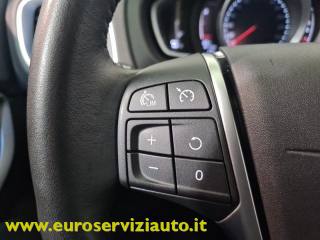 VOLVO V40 Cross Country usata 23