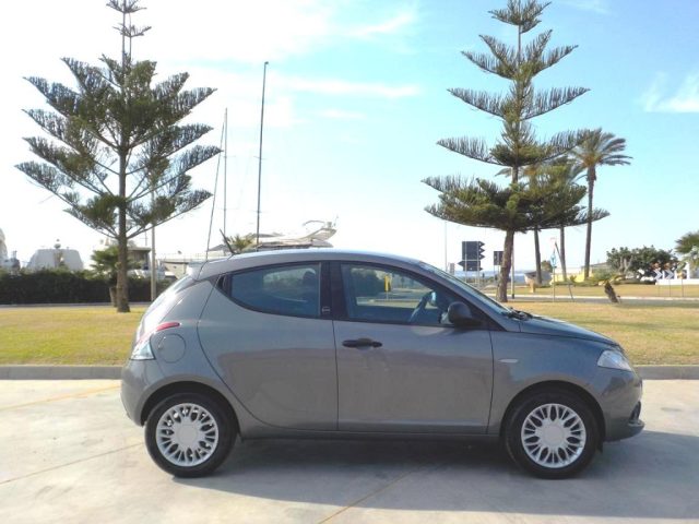 LANCIA Ypsilon usata, con Boardcomputer