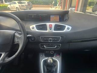 RENAULT Scenic usata, con USB