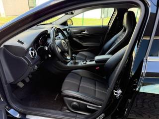 MERCEDES-BENZ GLA 180 usata, con Controllo automatico clima