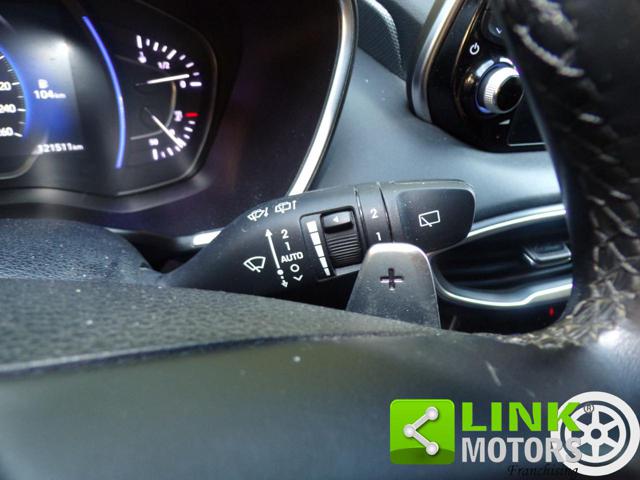 HYUNDAI Santa Fe usata, con Riconoscimento dei segnali stradali