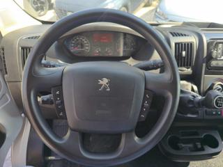 PEUGEOT Boxer usata, con Climatizzatore
