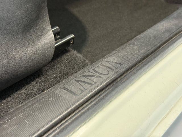 LANCIA Ypsilon usata 23