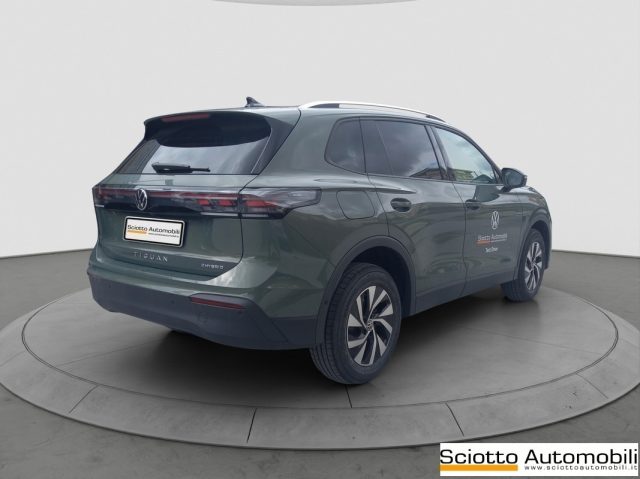 VOLKSWAGEN Tiguan usata, con Cerchi in lega