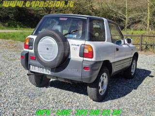 TOYOTA RAV 4 MY23 usata, con Sedile posteriore sdoppiato