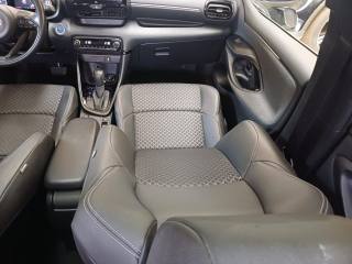 TOYOTA Yaris usata, con Vetri oscurati