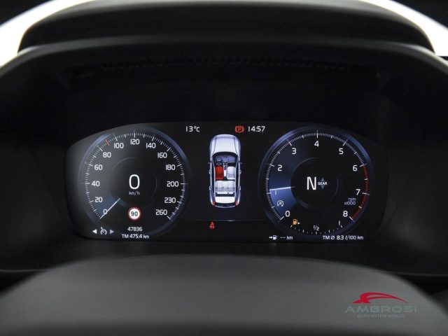 VOLVO XC40 usata 12